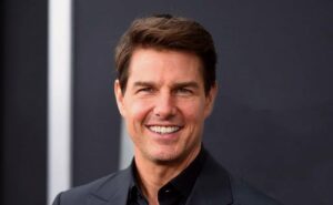 TOM CRUISE