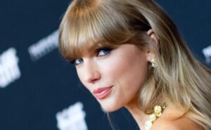TAYLOR SWIFT